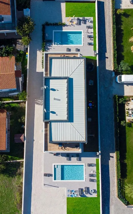 Villa Elite 1 & 2 With Two Pools 0*, Pula Croatia
